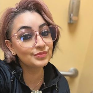 Meet your Posher, Diana